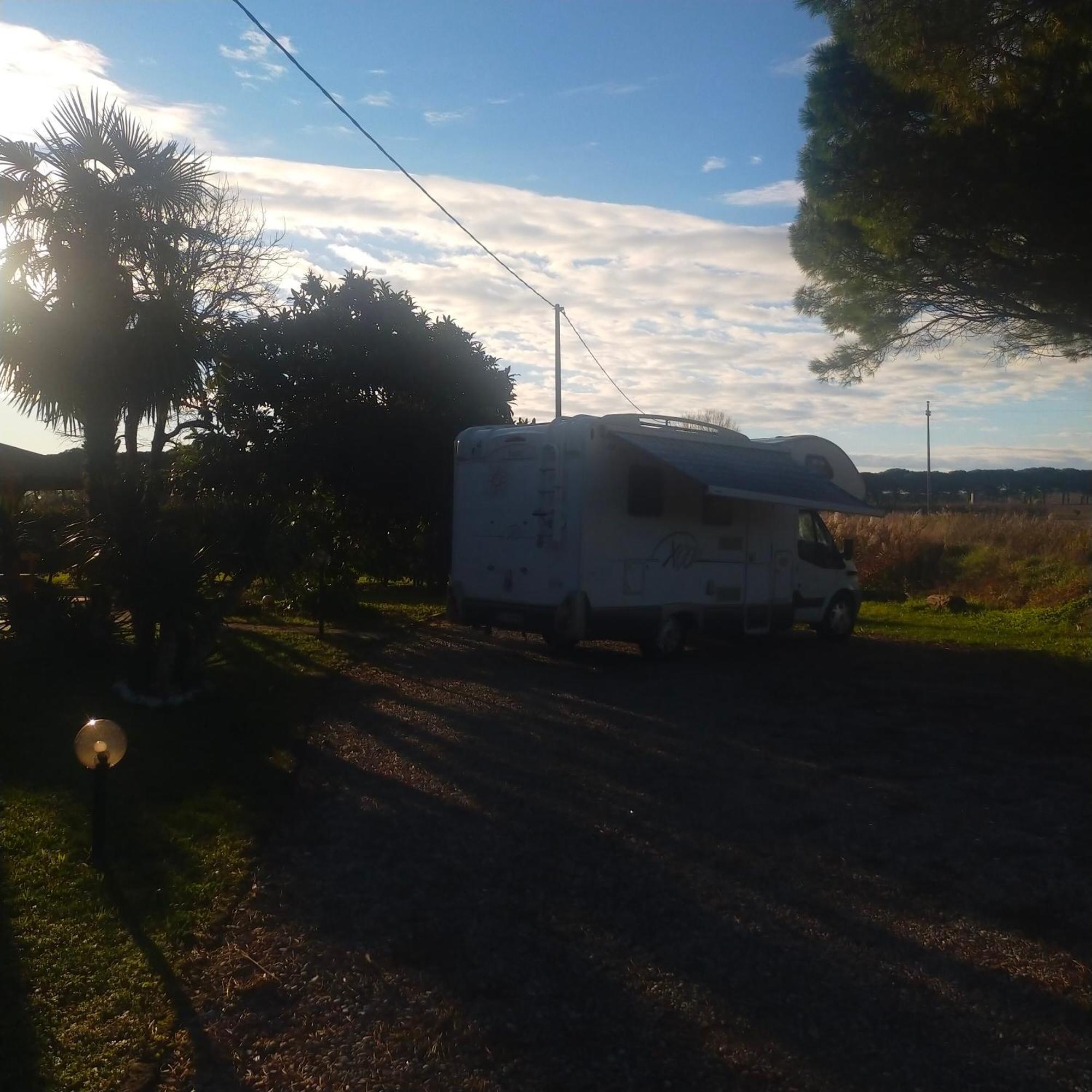Hotel Mimoza Camper Bibione Zewnętrze zdjęcie